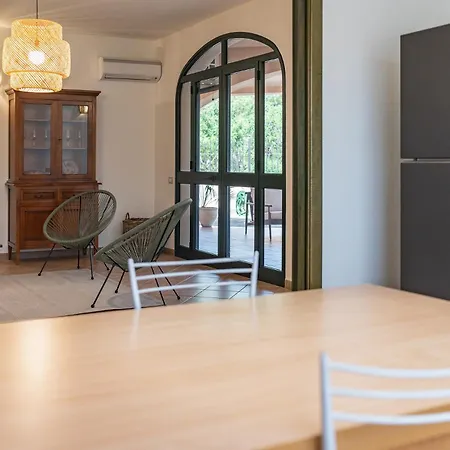 House Levante 28 1 アパート