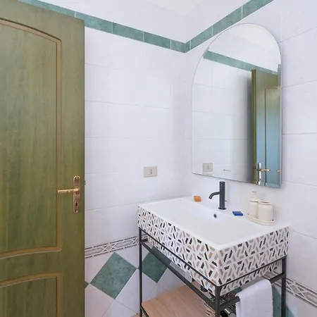 House Levante 28 1 アパート *