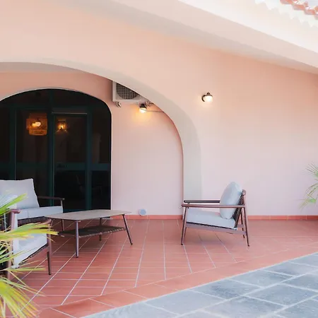 House Levante 28 1 プーラ