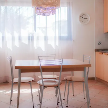 House Levante 28 1 プーラ